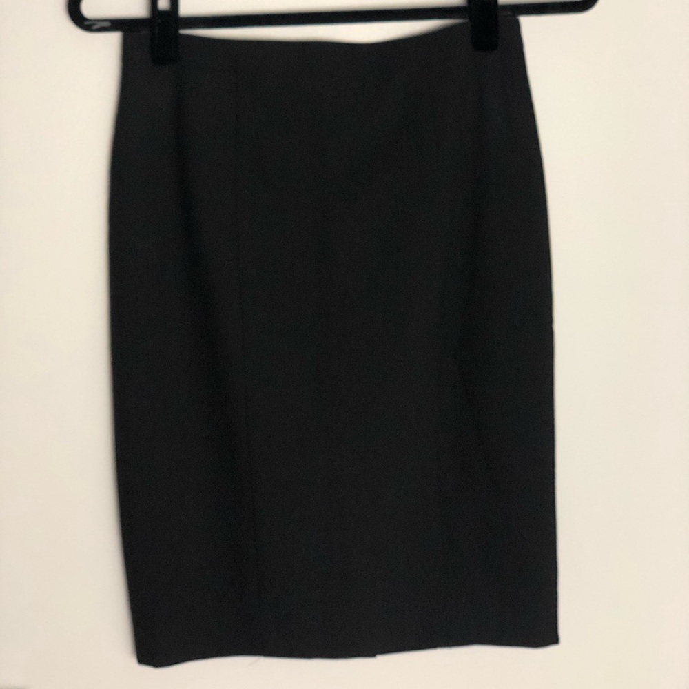 NWT Ann Taylor pencil skirt- black 2P